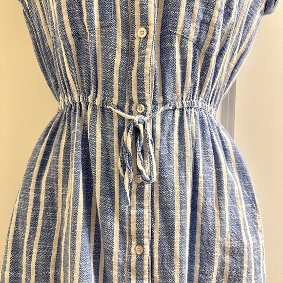Blue White Striped Dress Lightweight Beachy Tie Waist Size XS Pockets Button - Picture 5 of 12